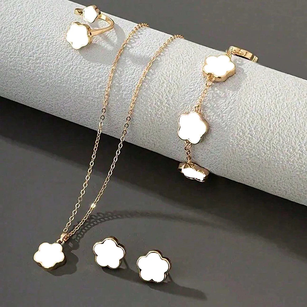 Five-Petal Clover Jewelry Set — Bracelet, Earrings & Necklace