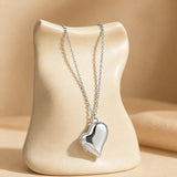 Glossy Heart Pendant Necklace