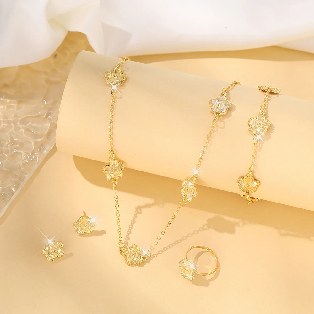 Five-Petal Clover Jewelry Set — Bracelet, Earrings & Necklace