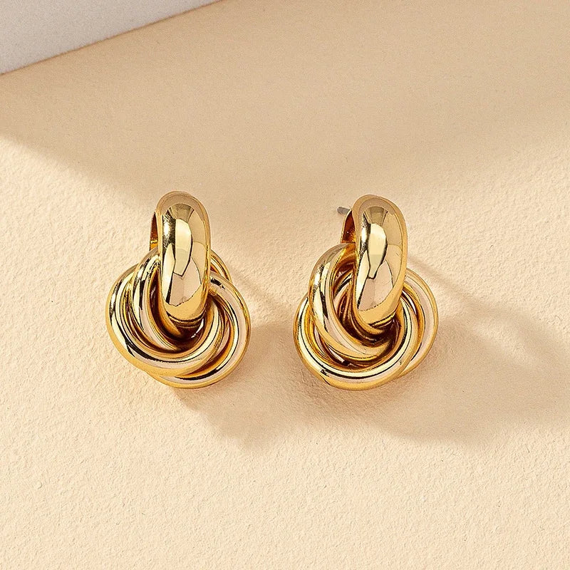 Knot Stud